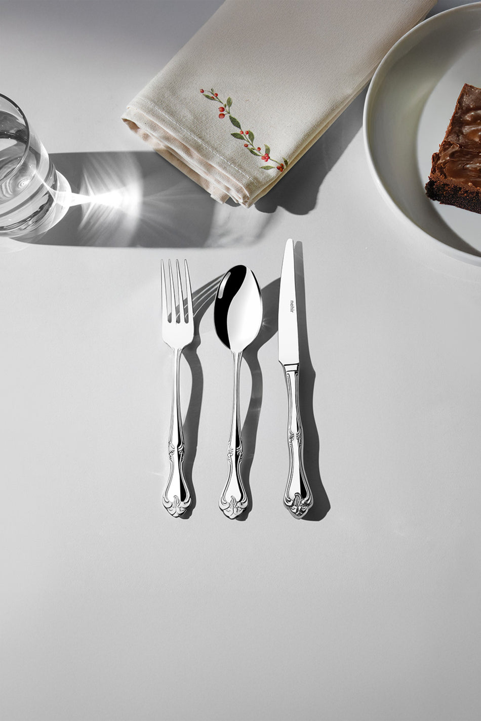 Nehir lalezar Plain 6 Place Setting 18 Piece Boxed tatli Flatware Set - MALLTURK