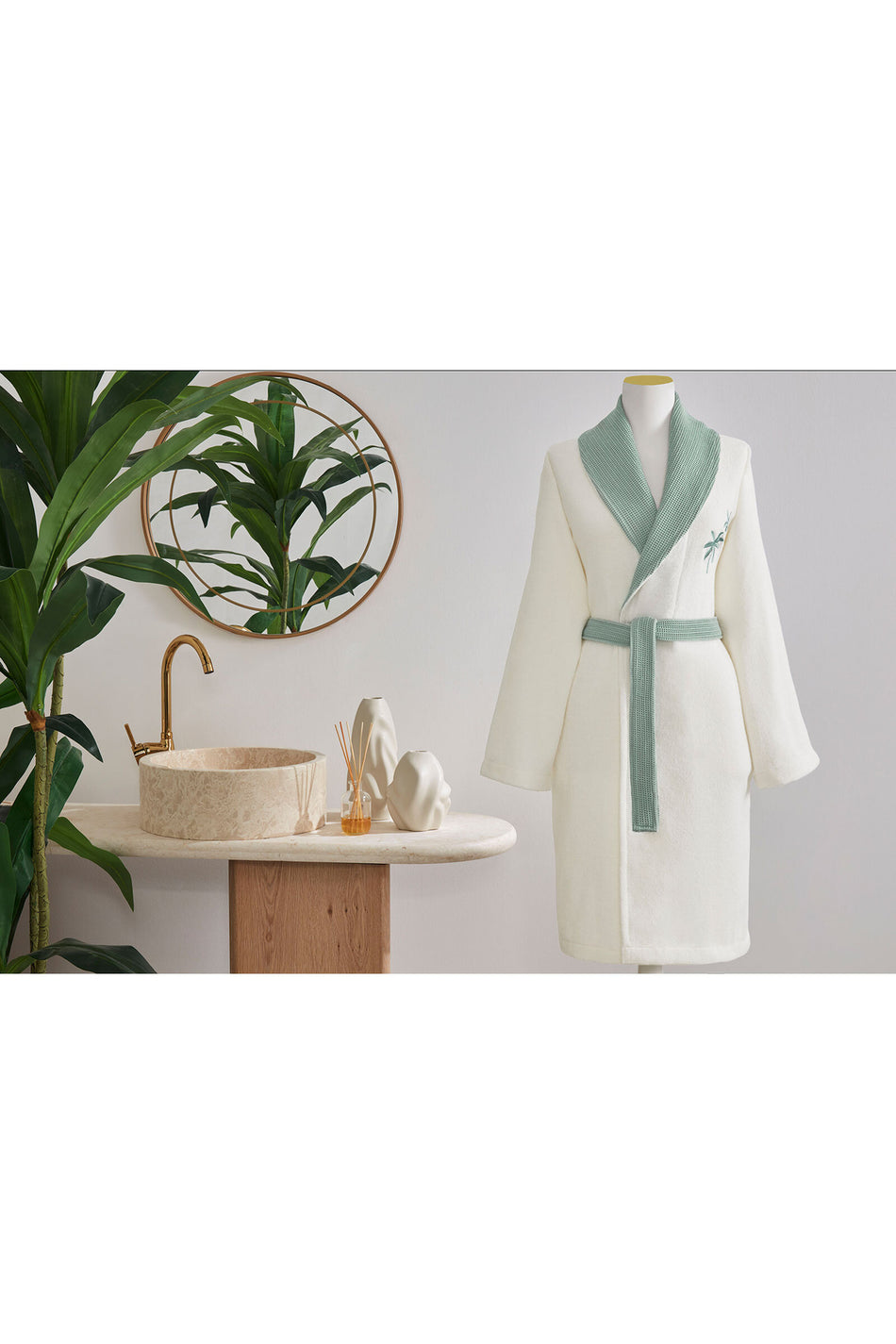 Ozdilek Palma Embroidered Shawl Collar Bathrobe - MALLTURK