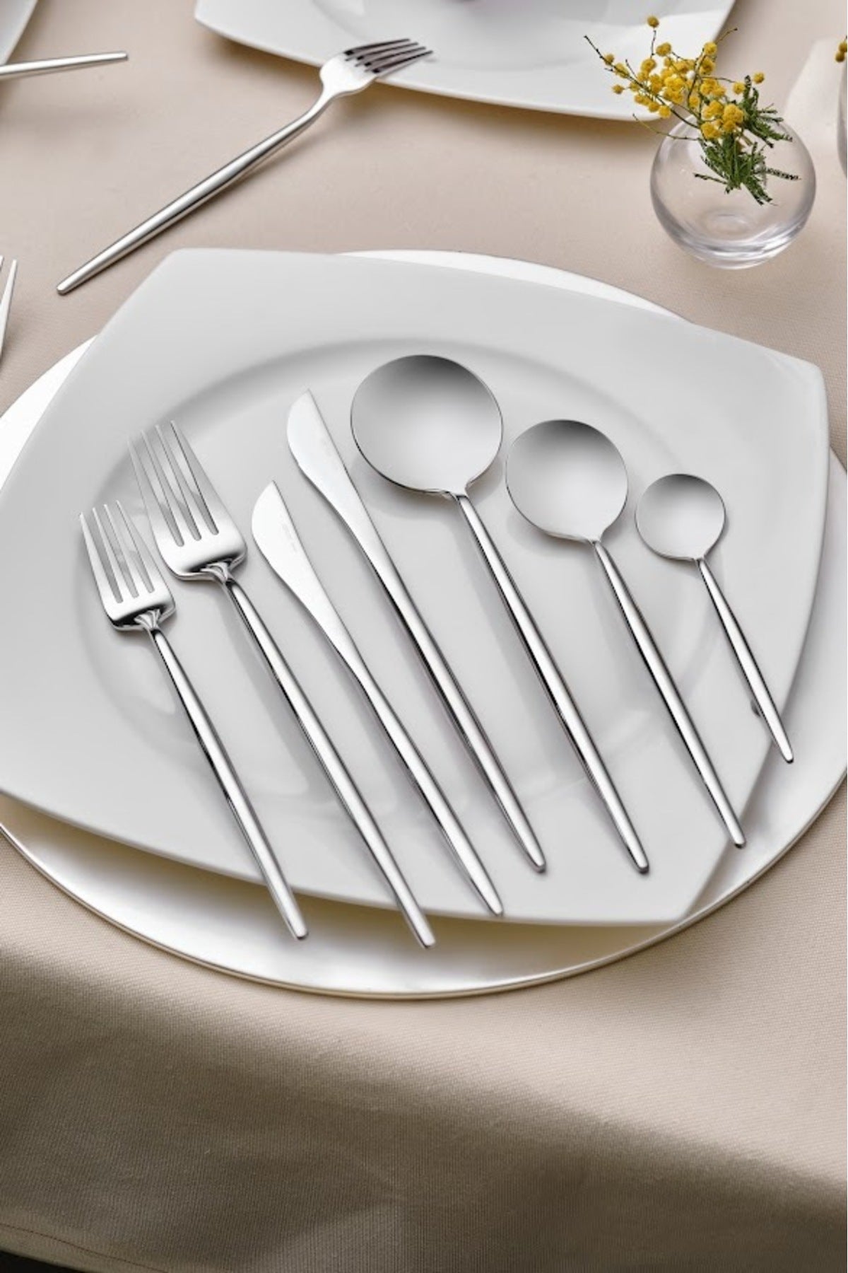 Karaca jupiter 84 Piece 12 Place Setting premium Boxed Flatware Set platin - MALLTURK