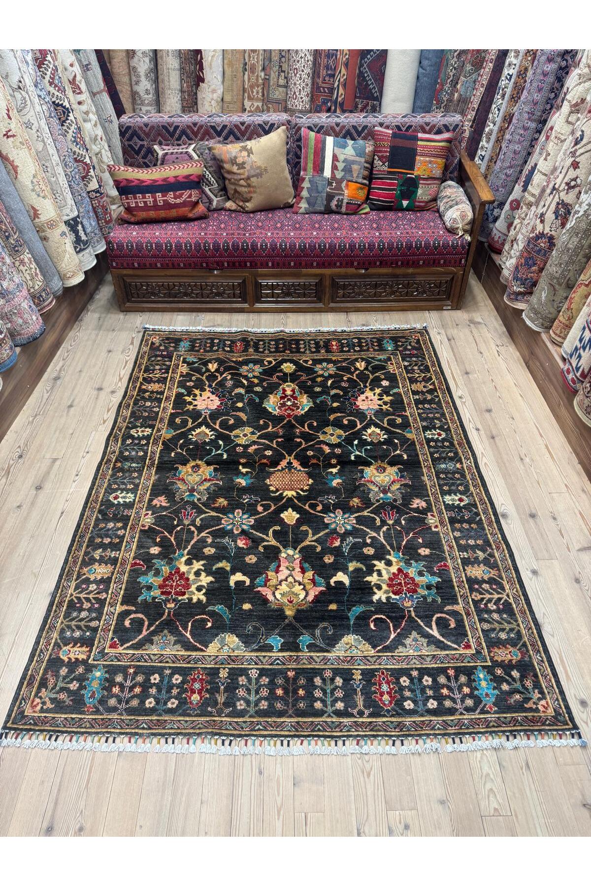 SIRVAN Rug Hand-Woven Afghan Rug - 202 x 152