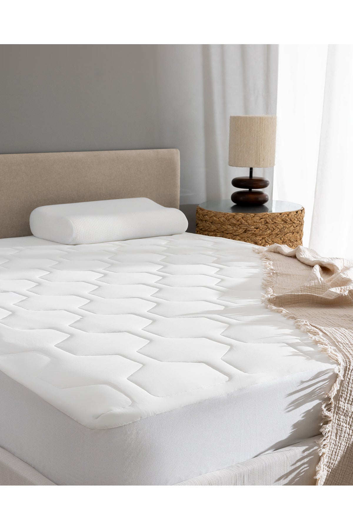 Madame Coco Antony Cool Fitted Mattress Protector - MALLTURK