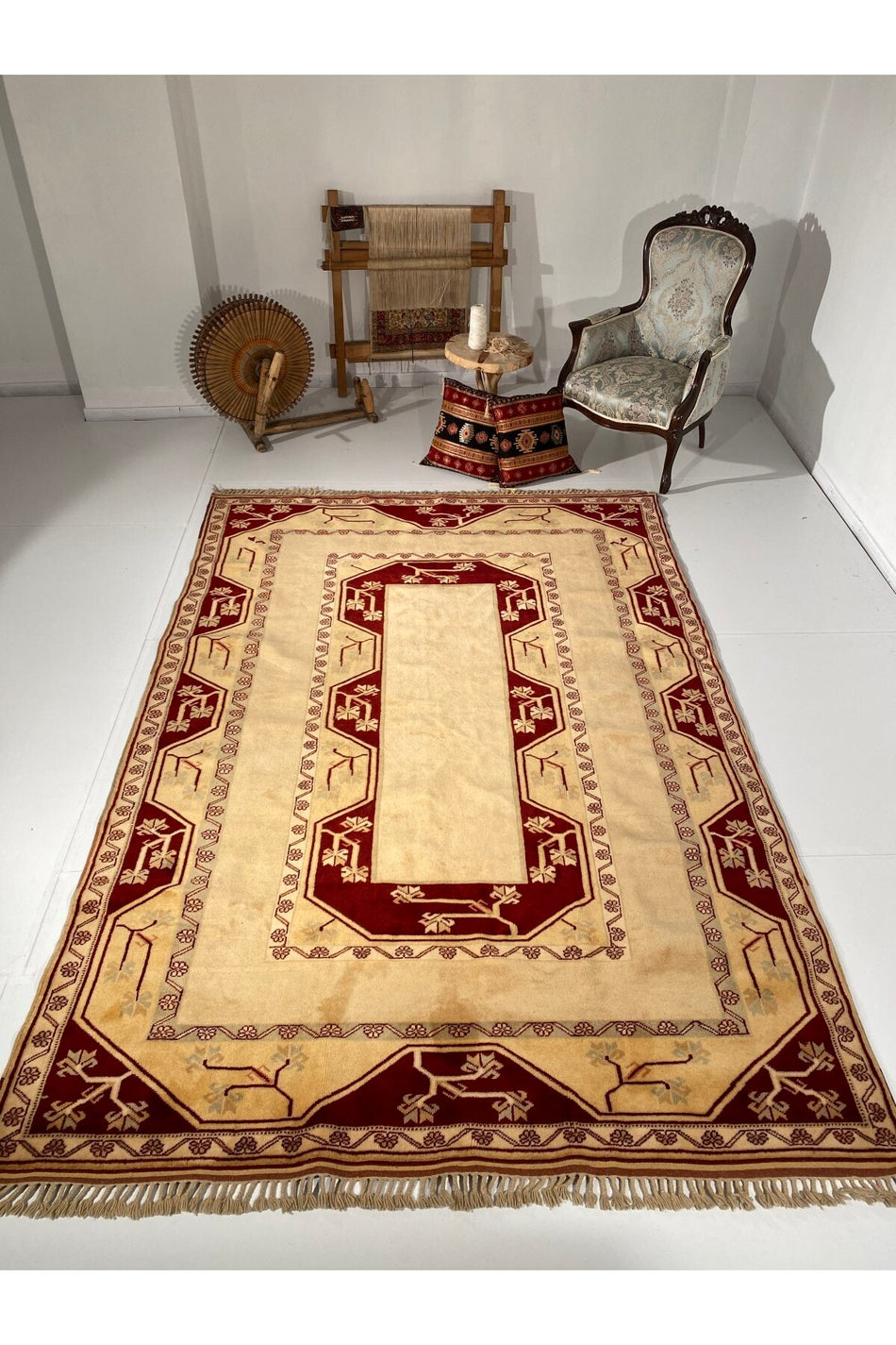 Sirvan Hali Handwoven Milas Carpet (194X278) - MALLTURK