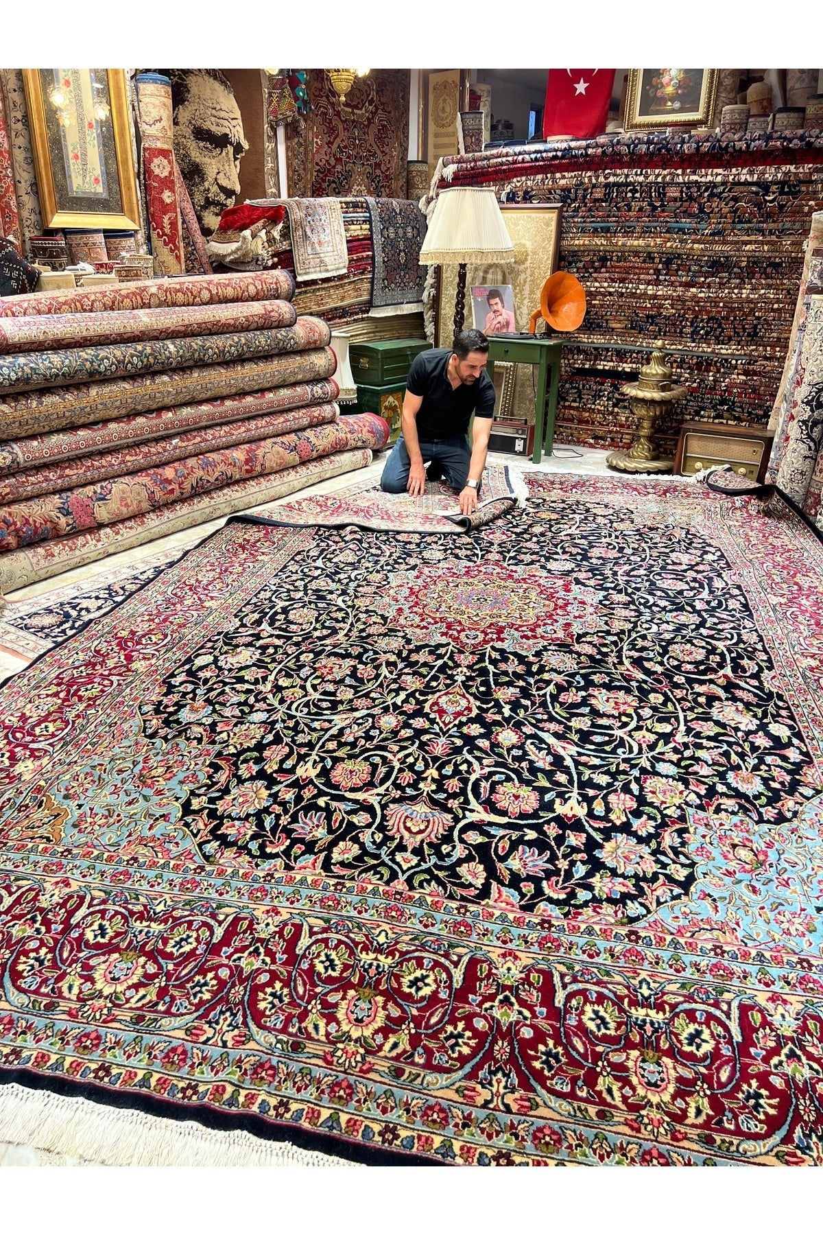 RD RAMAZAN DAG Hand Rug Art Hand-Woven Iranian Kirman Laver Rug Imzalidir Premium Quality Size 445x295 - MALLTURK