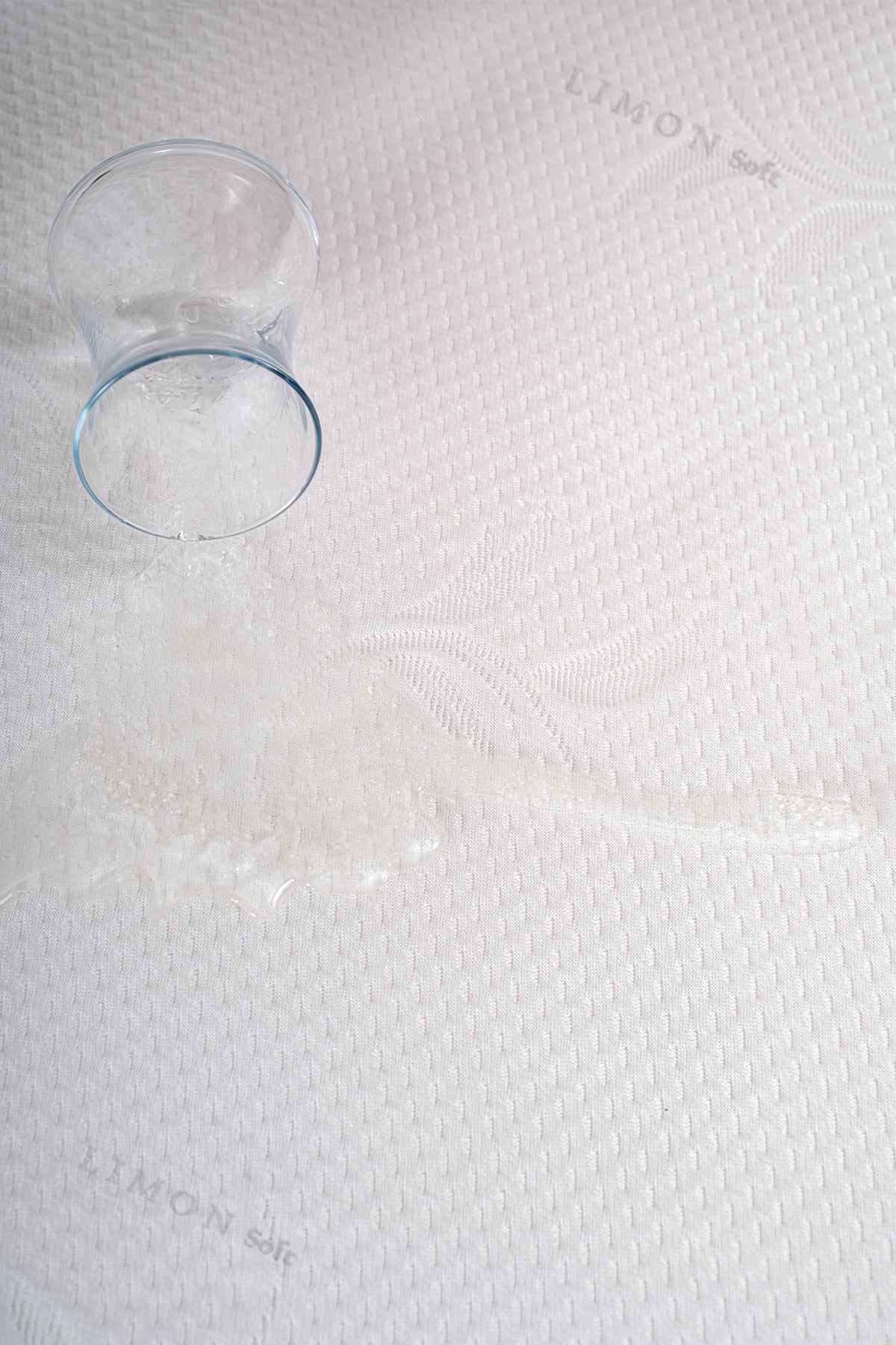 Limon Soft Waterproof Fitted Mattress Protector - MALLTURK
