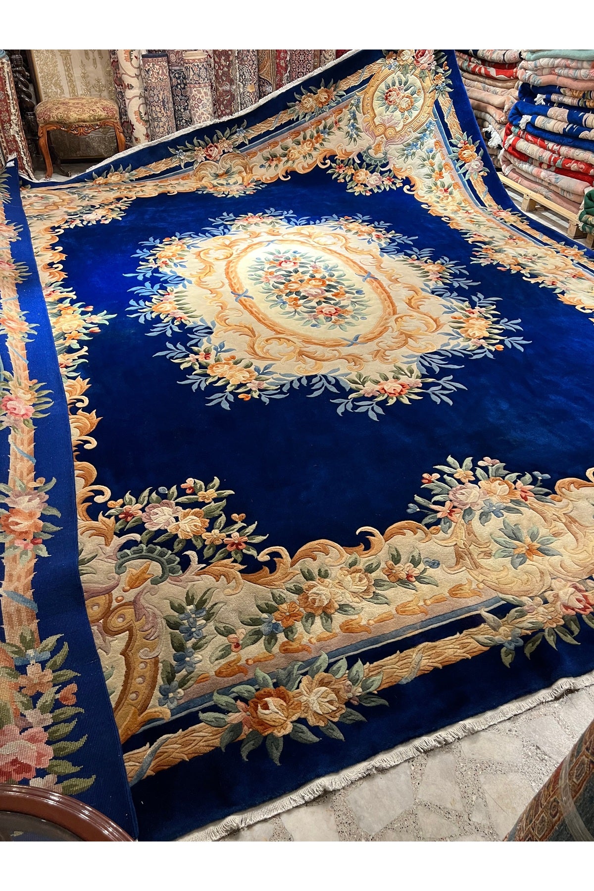 RD RAMAZAN DAG Hand Rug Art Hand-Woven Embossed Chinese Rug Premium Quality Navy Color Exceptional Bir Urun Size 460x370 - MALLTURK