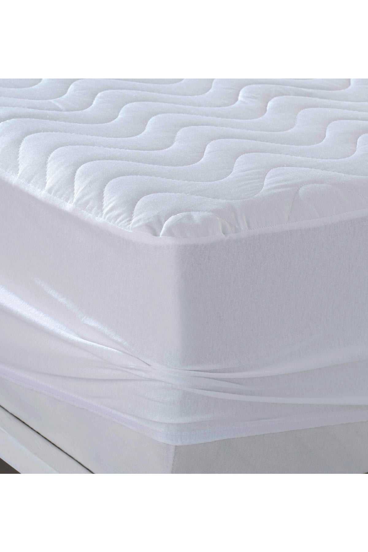 Firuze Microfiber Quilted Fitted Mattress Protector - MALLTURK