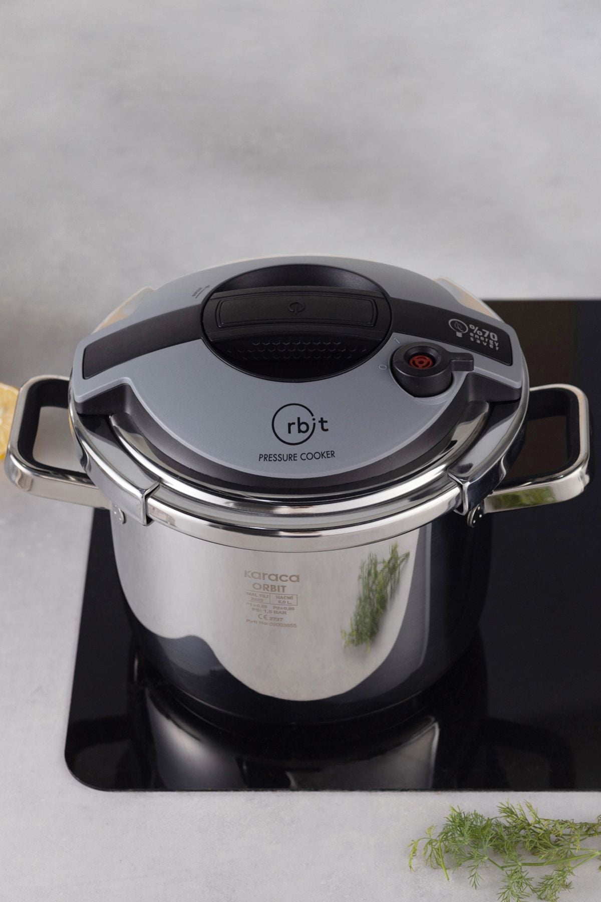 Karaca Orbit induction Base Pressure Cooker Set 6+8 L Black - MALLTURK