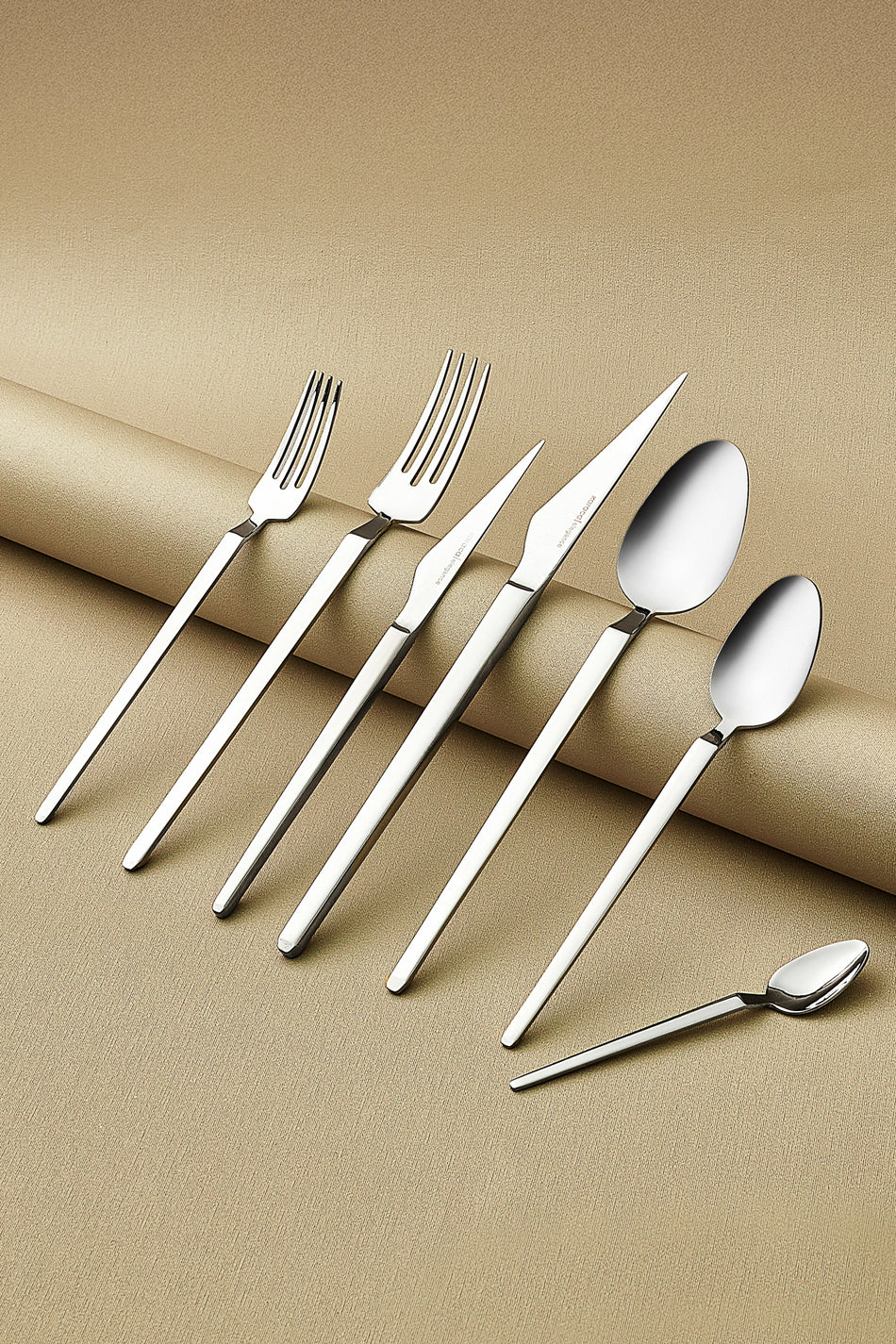 Karaca elegance glacial platin 12 Place Setting 84 Piece Flatware Set - MALLTURK