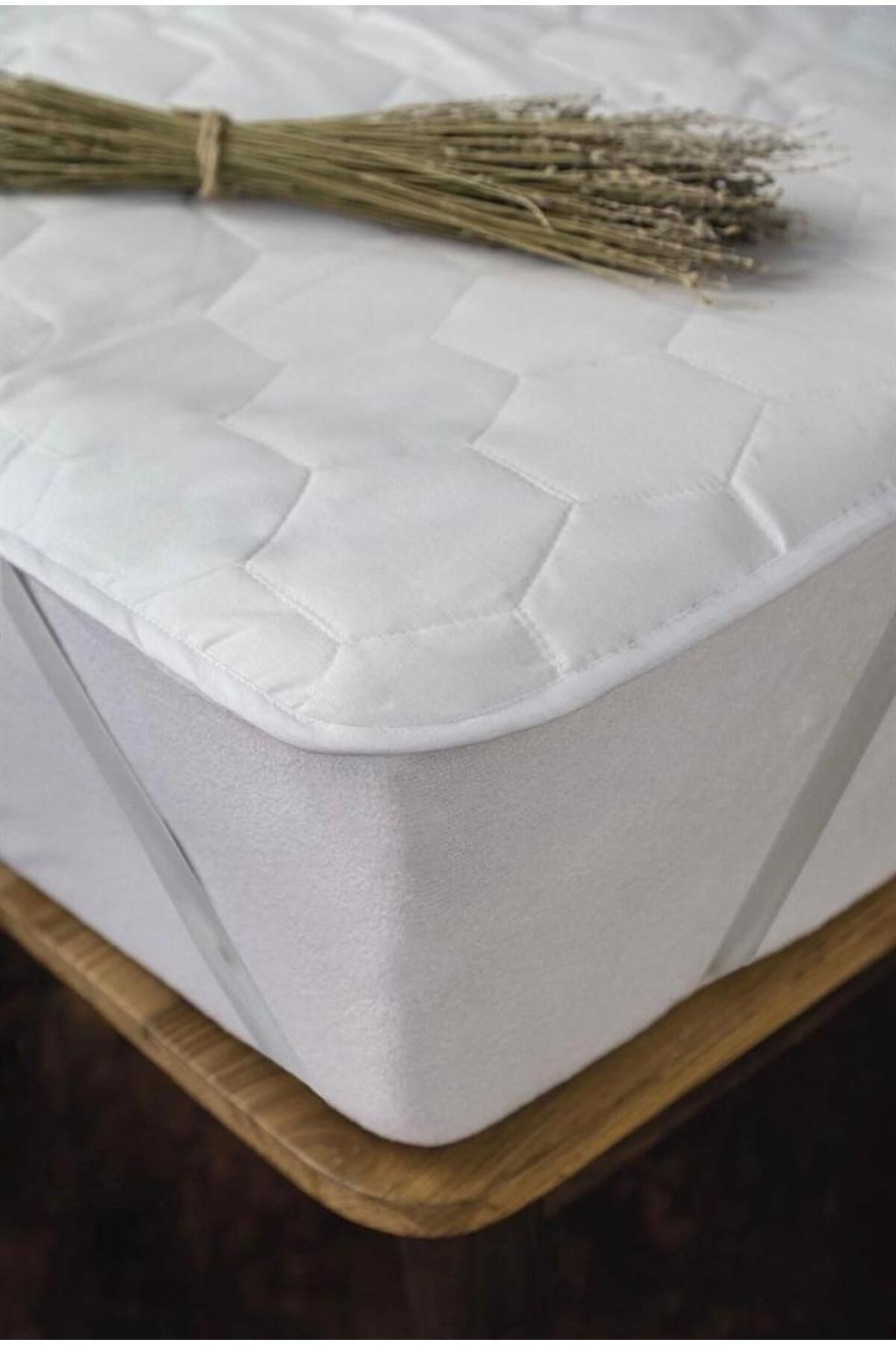 Issimo Home Waterproof Quilted Pillow Protector - MALLTURK