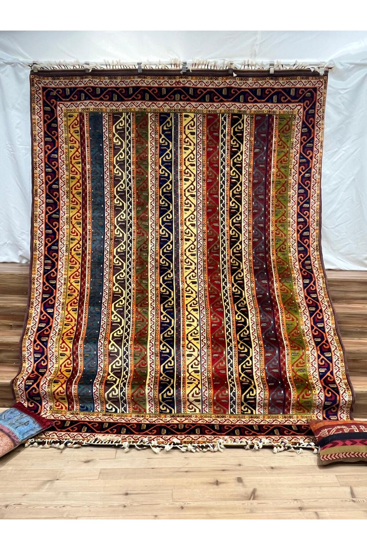 SIRVAN Rug Hand-Woven SIVAS Rug - 304 x 243 - MALLTURK