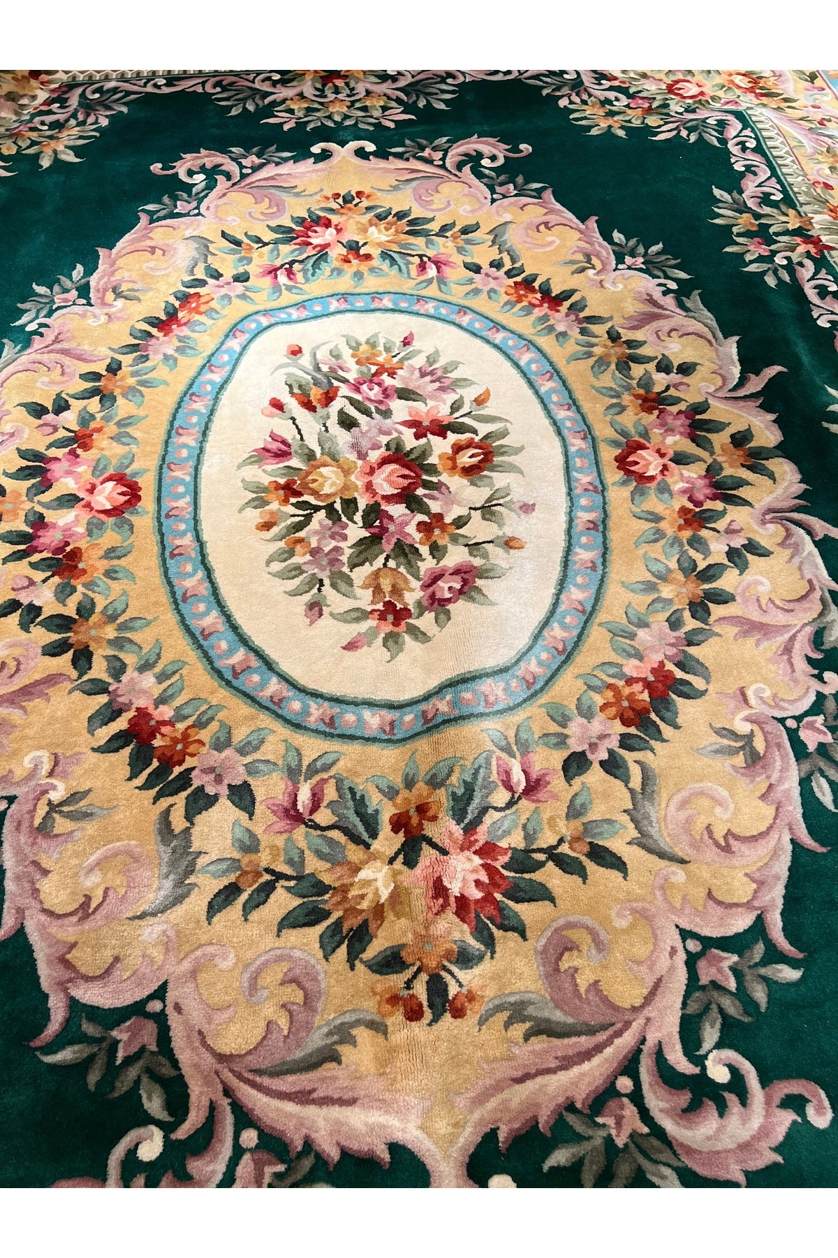 RD RAMAZAN DAG Hand Rug Art Hand-Woven Embossed Chinese Rug Premium Quality Zumrut Yesili Exceptional Bir Urun Size 425x336 - MALLTURK