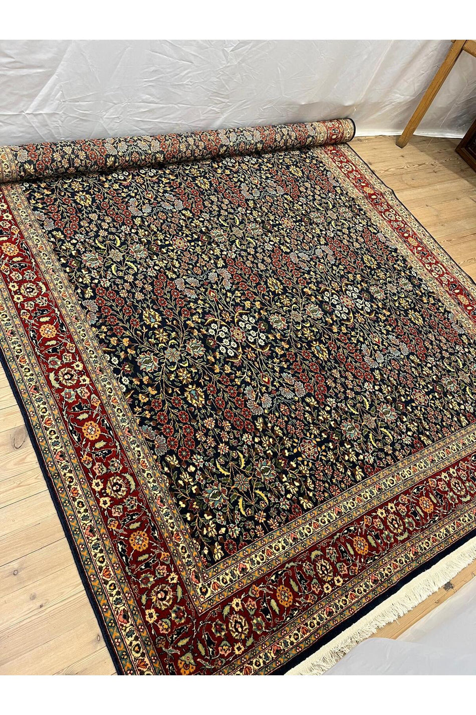 SIRVAN Rug Hand-Woven Hereke Rug - 345 x 228 - MALLTURK