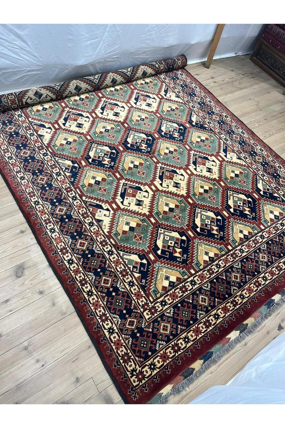 Sirvan Handwoven Afghan Rug - 199 x 278 - MALLTURK