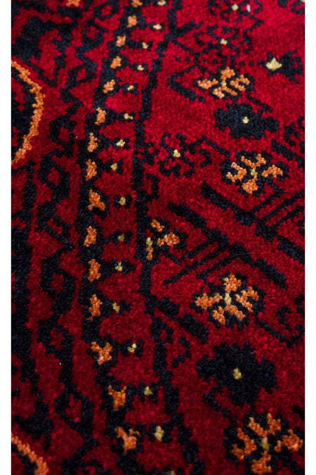 Eko Hali NOSTALGIA 960 Red Q is a special loom rug shaped by the intensive hand labor of women from Usak. - MALLTURK