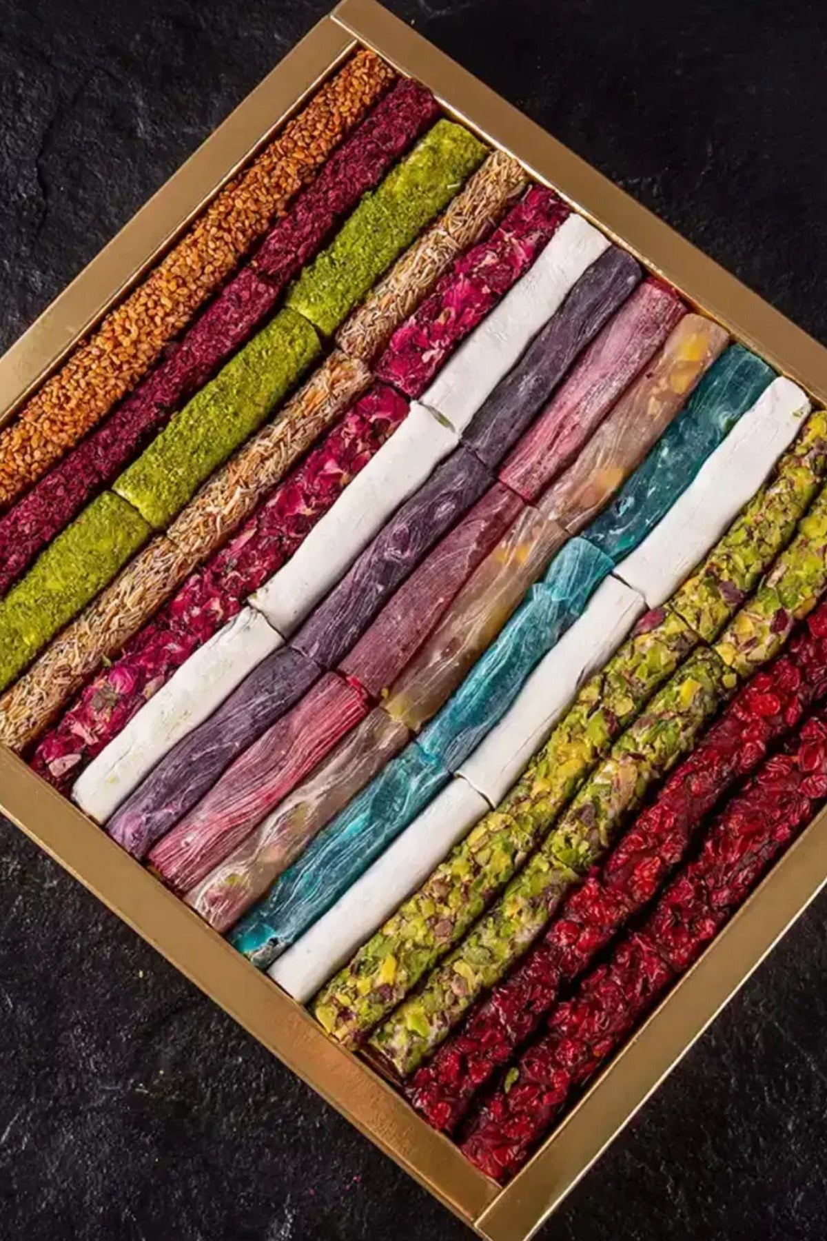 Pirsefa Pistachio Assorted cesnili fitil Turkish Delight 800 g kutu - MALLTURK