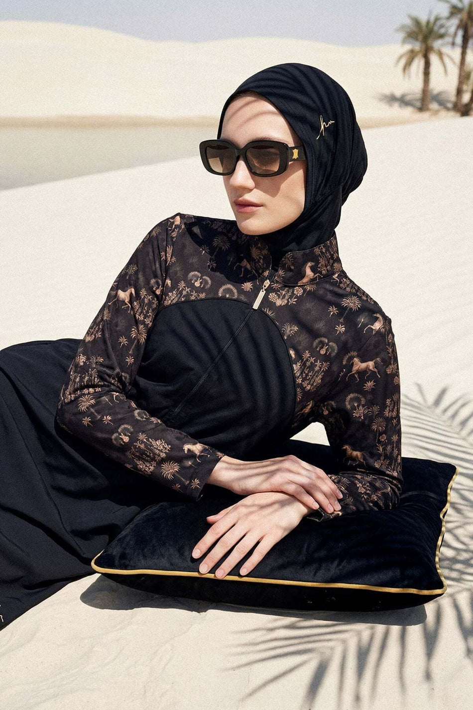 Hasema Vaha Collection Patterned Sleeves Black 5-Piece Full Coverage Swimsuit Set 5082