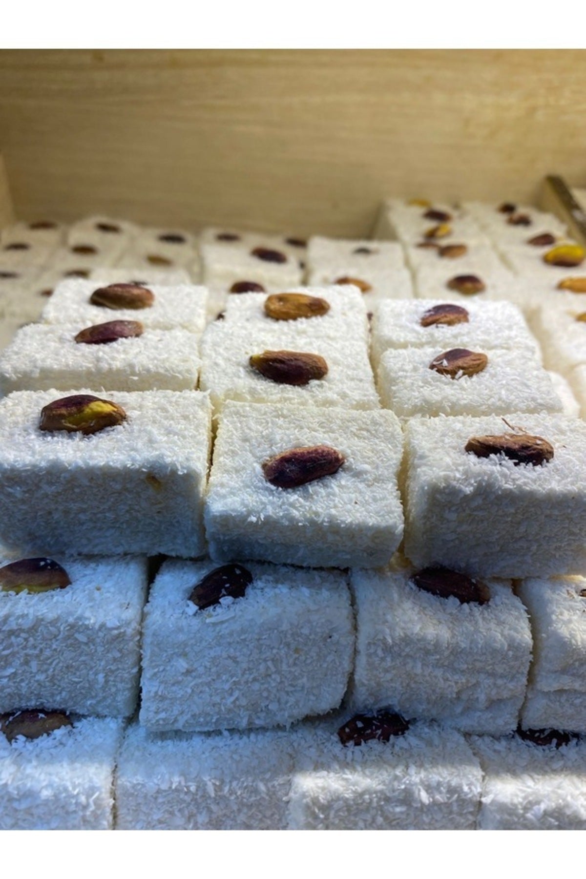 TALAS Kuruyemis Pistachio saray Turkish Delight 2 kg - MALLTURK