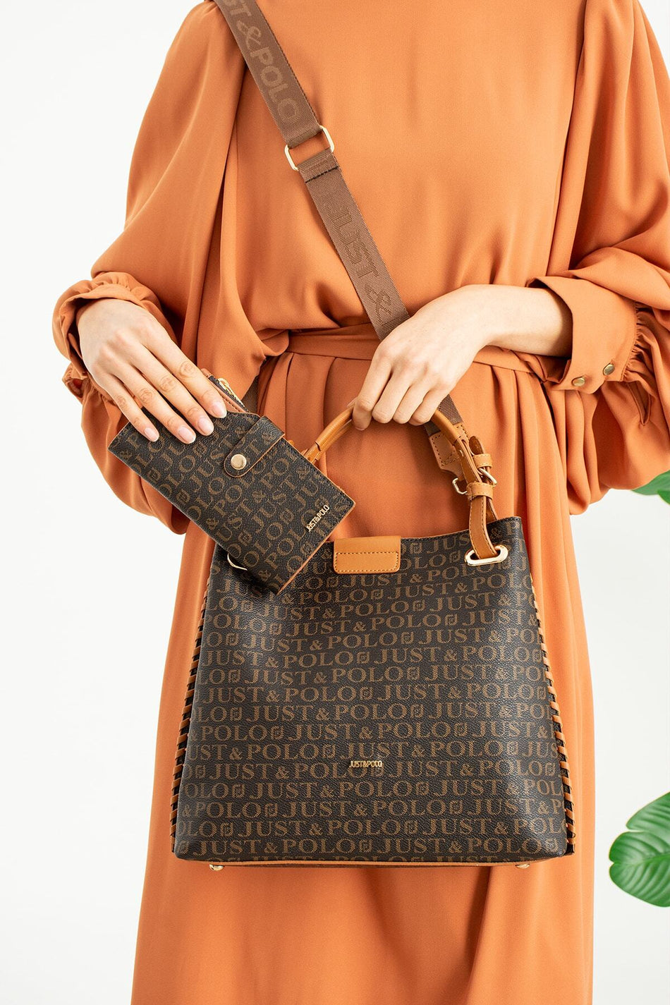 Just Polo Women's Hand and Shoulder Bag JPM2180 Coffee-colored