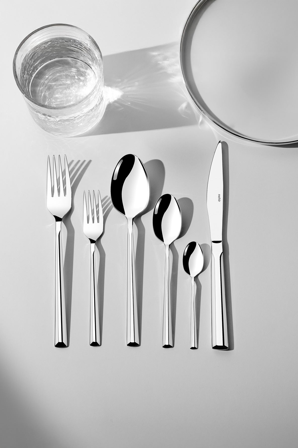 Nehir milano Plain 12 Place Setting 72 Piece Boxed Flatware Set - MALLTURK