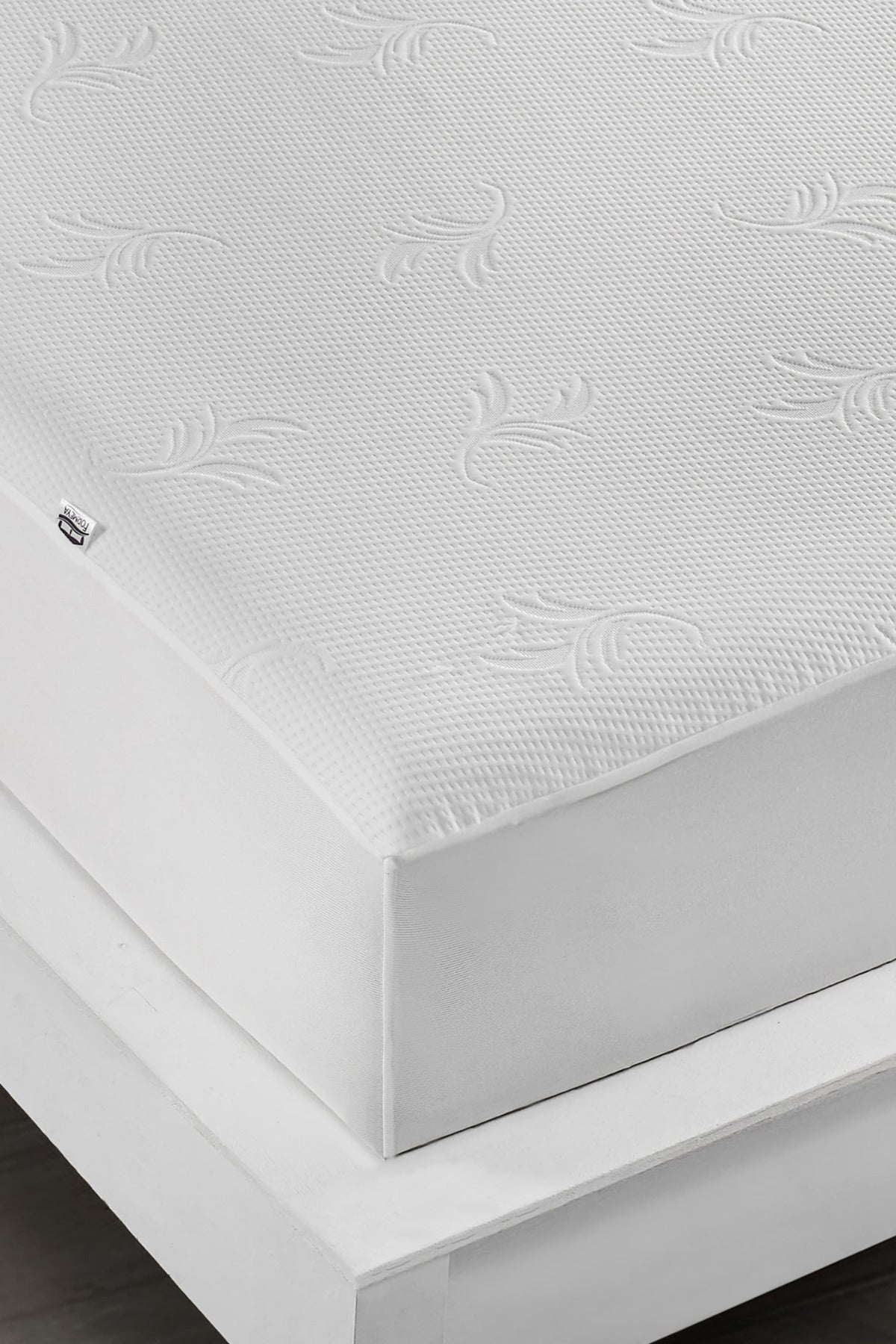 Formeya Premium Waterproof Bamboo Fitted Mattress Protector - MALLTURK