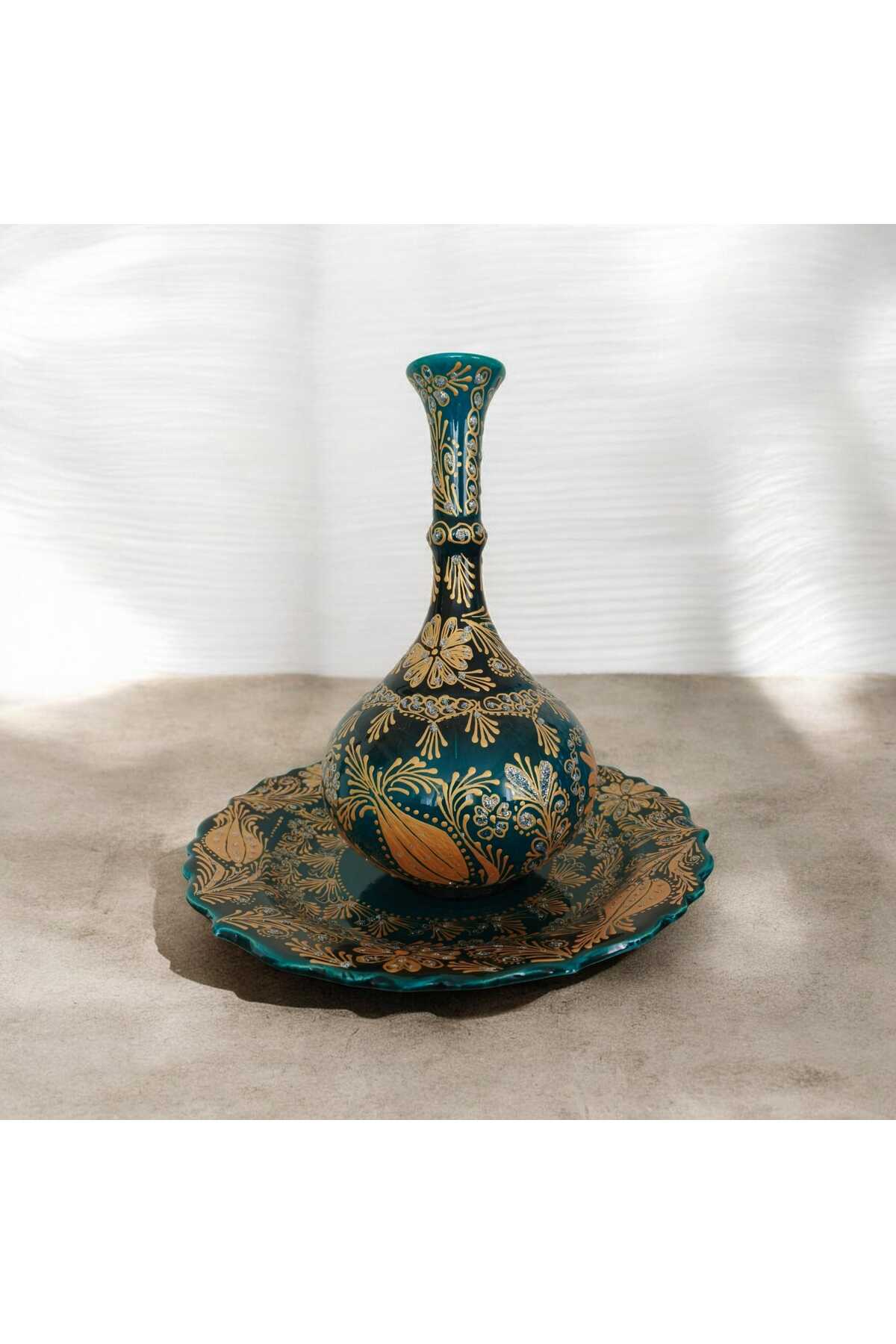 Sema Cini handmade 30 cm gold-gilded teardrop-shaped ceramic vase with 30 cm plate. - MALLTURK