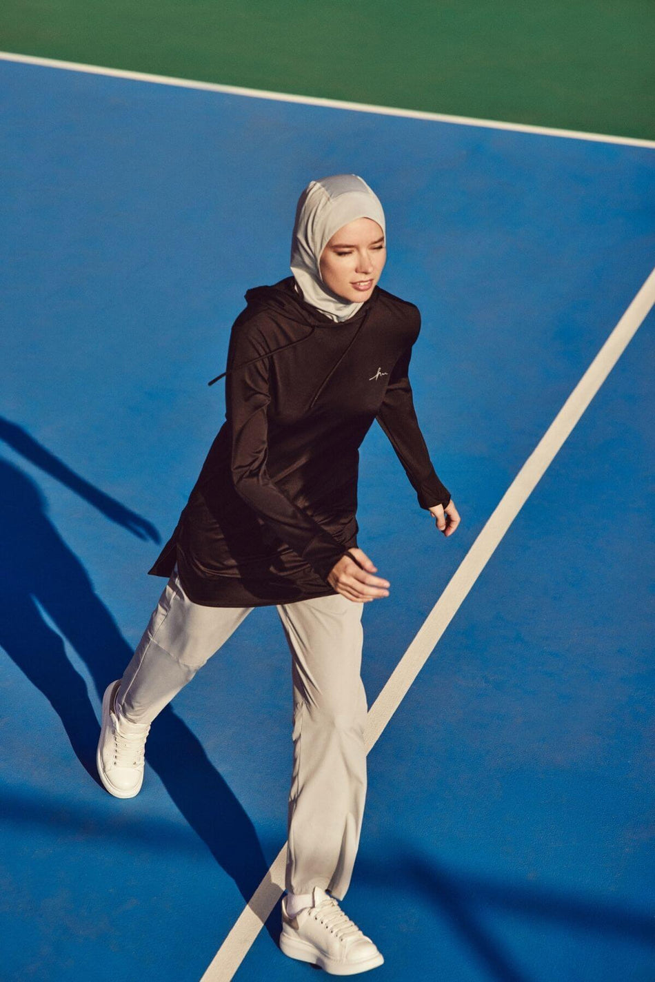 Hasema Active Long-Sleeve Hooded Black Hijab Training T-Shirt Act-6