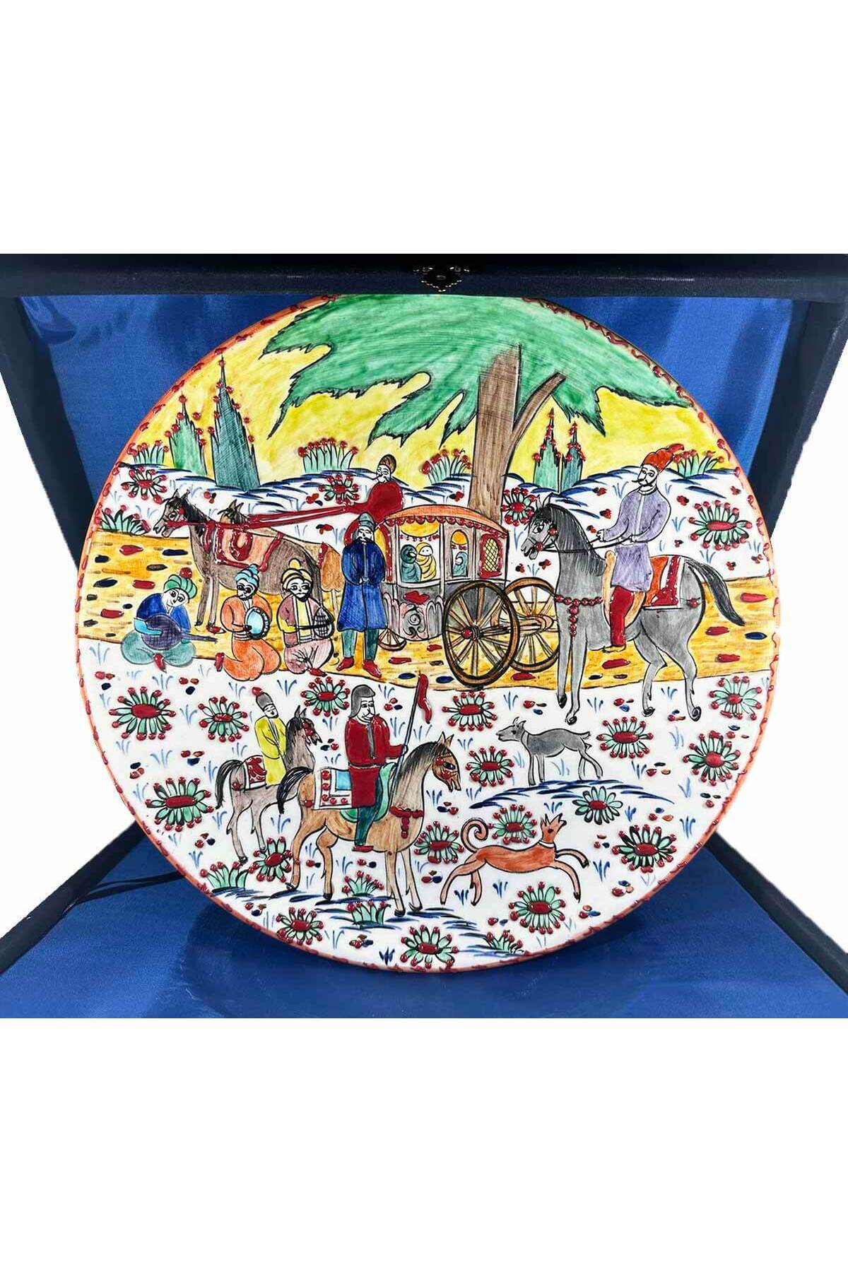 Cini Evi Minyaturlu Iznik Tile Plate Saray Araba Alayi (30 cm) - MALLTURK
