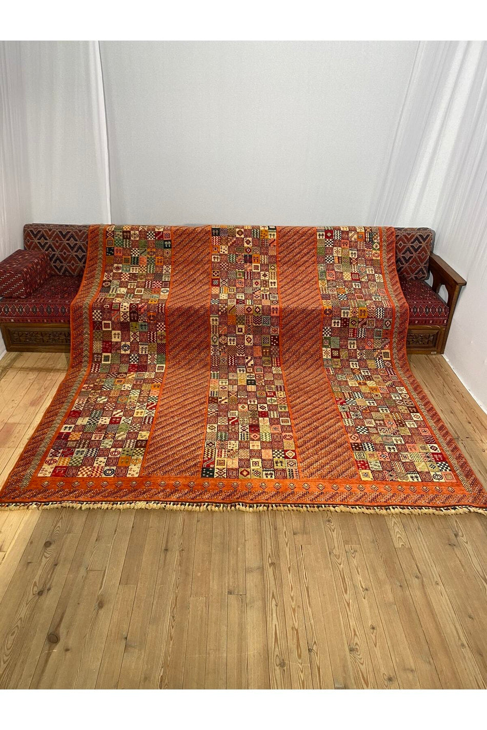 Sirvan Hali Handwoven Usak Carpet - 251 x 356 - MALLTURK