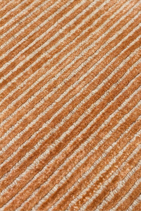 Vog Hali Siena Terra is a hand-woven living room rug meticulously crafted using natural bamboo and wool blend techniques. - MALLTURK