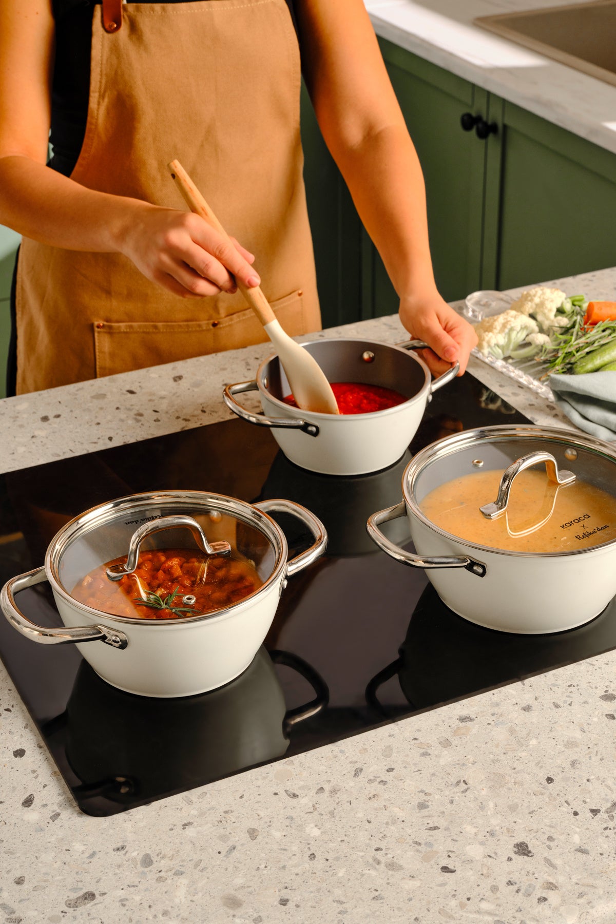 Karaca x Refika Swiss Crystal Kulplu 6 Piece Midi 0 Yag Ile Nonstick Pot Set Creamy