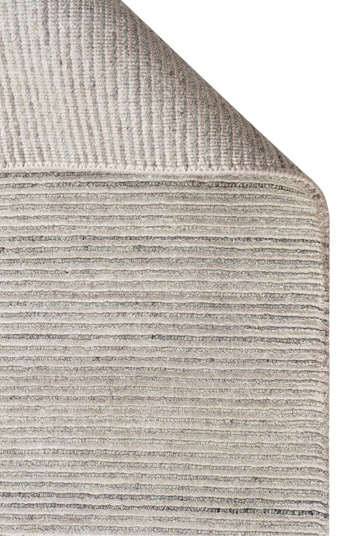 Vog Hali Siena Silver is a living room rug meticulously crafted using hand-weaving techniques, made from a natural bamboo and wool blend. - MALLTURK