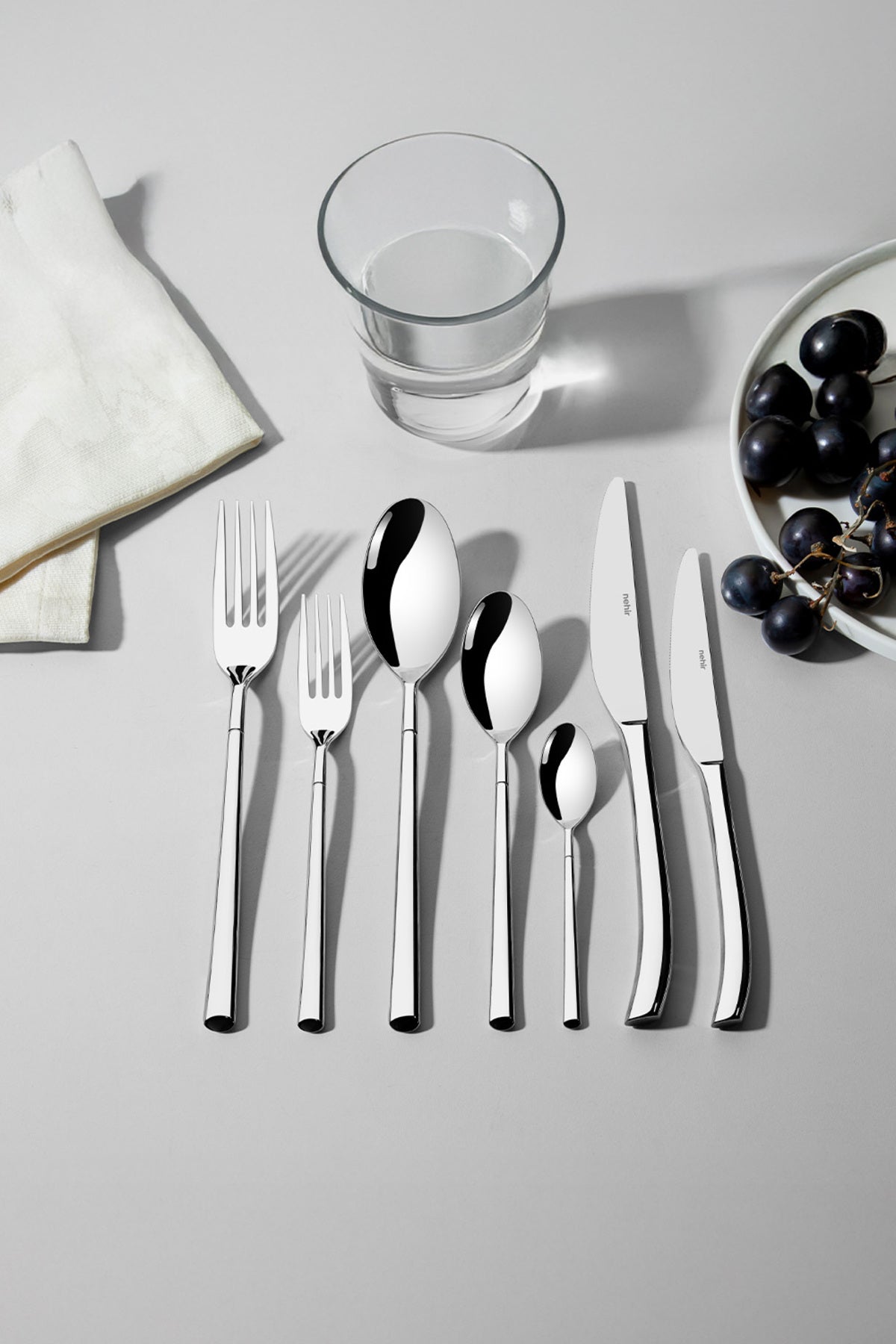 Nehir elegance Plain 12 Place Setting 84 Piece Boxed Flatware Set - MALLTURK