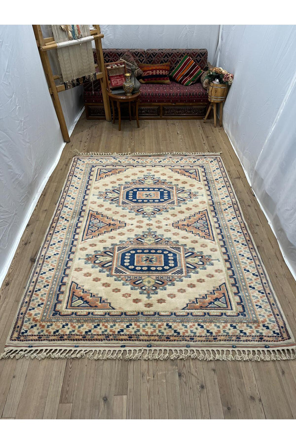 SIRVAN Rug Hand-Woven Yoruk Rug - 186x140 - MALLTURK