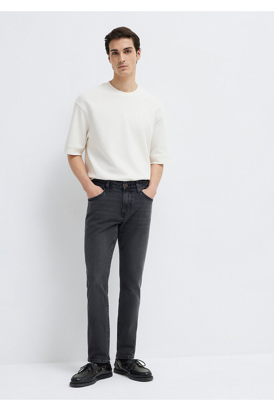 Classic Denim Dark Grey Smoke Jeans 0042288295