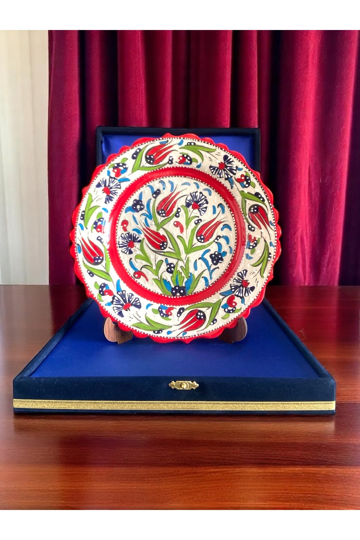 STORESZA Velvet Gift Box 25cm Handmade Sable Tile Plate - Red - MALLTURK