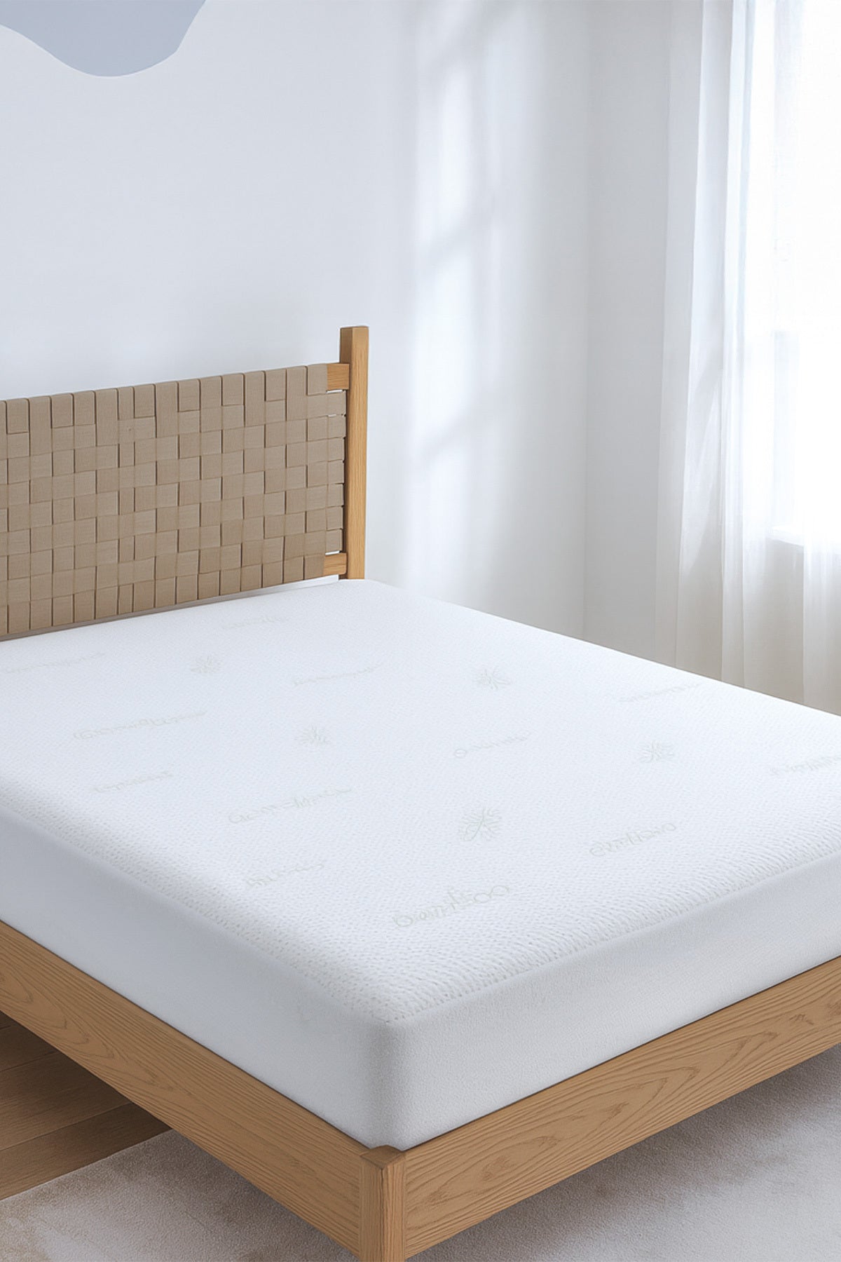 Sleep People Waterproof Bamboo Mattress Protector - MALLTURK
