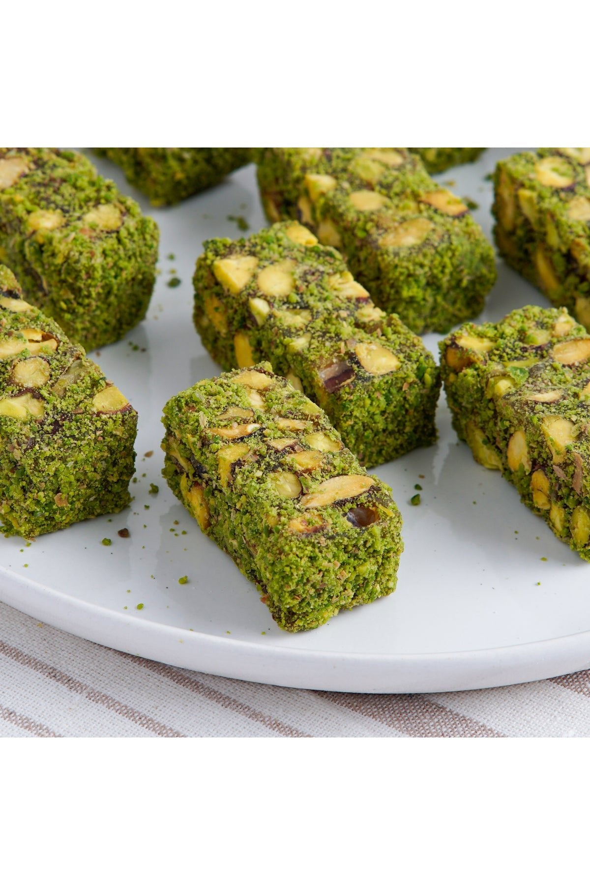BULUTLAR KURUYEMIS Pistachio Pomegranate Flavored oscar Turkish Delight kg 500 g - MALLTURK