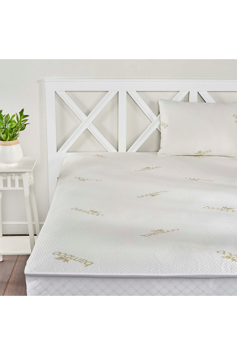 Linens Luxury Waterproof Bamboo Mattress Protector - MALLTURK