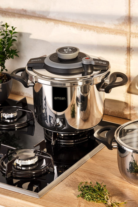 Emsan Vera Pressure Cooker, 6 Liters, Black - MALLTURK