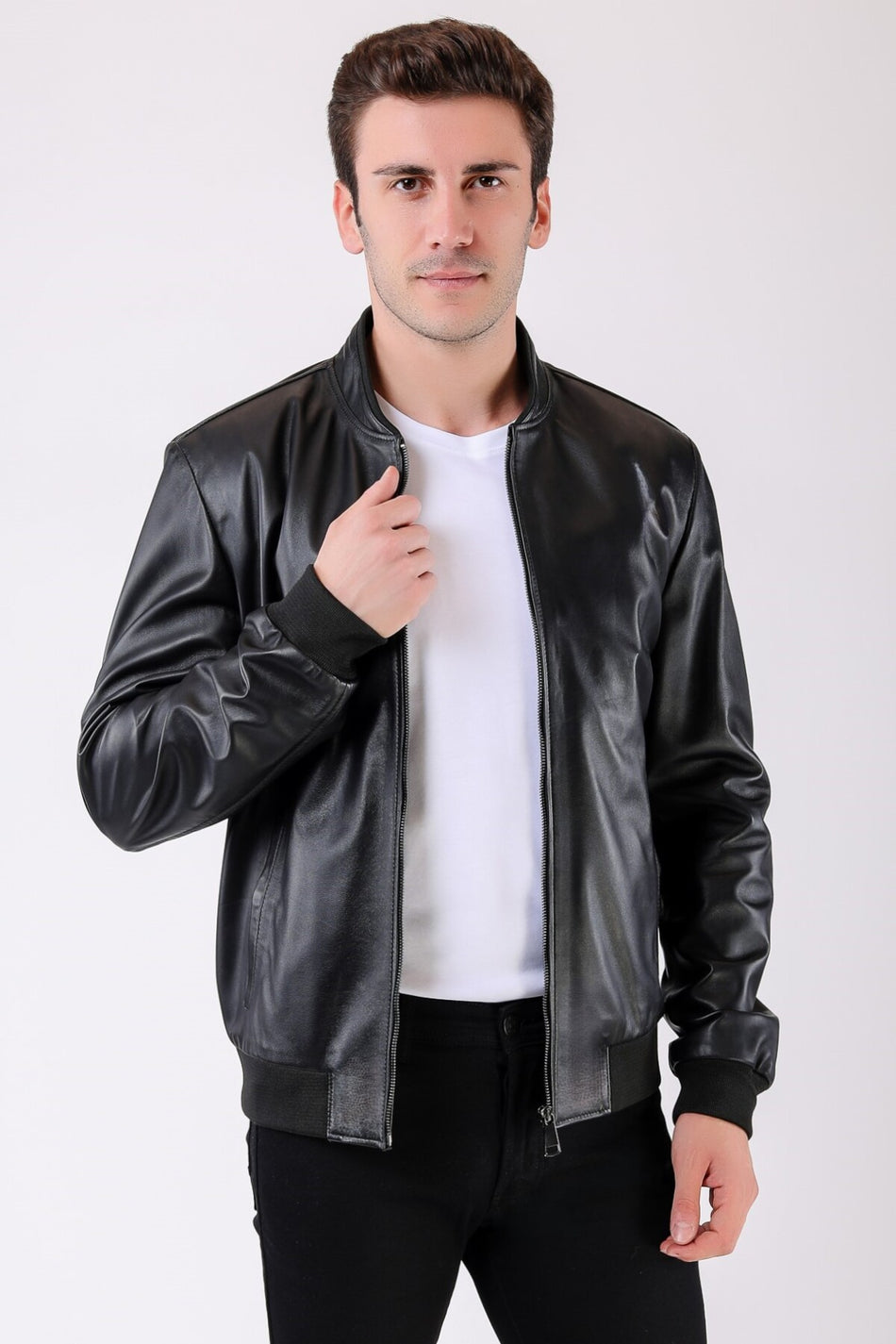 Chaqueta universitaria negra de cuero genuino vegetal Leather Club