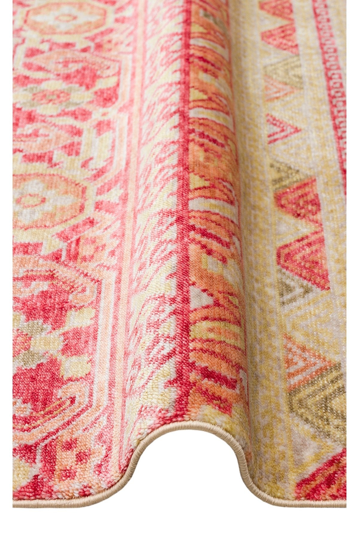 Eko Hali Zara ZR 17 Red Autumnn is a special loom rug shaped by the intensive handiwork of women from Usak. - MALLTURK