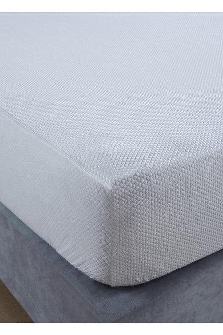 First Class Waterproof Fitted Mattress Protector - MALLTURK