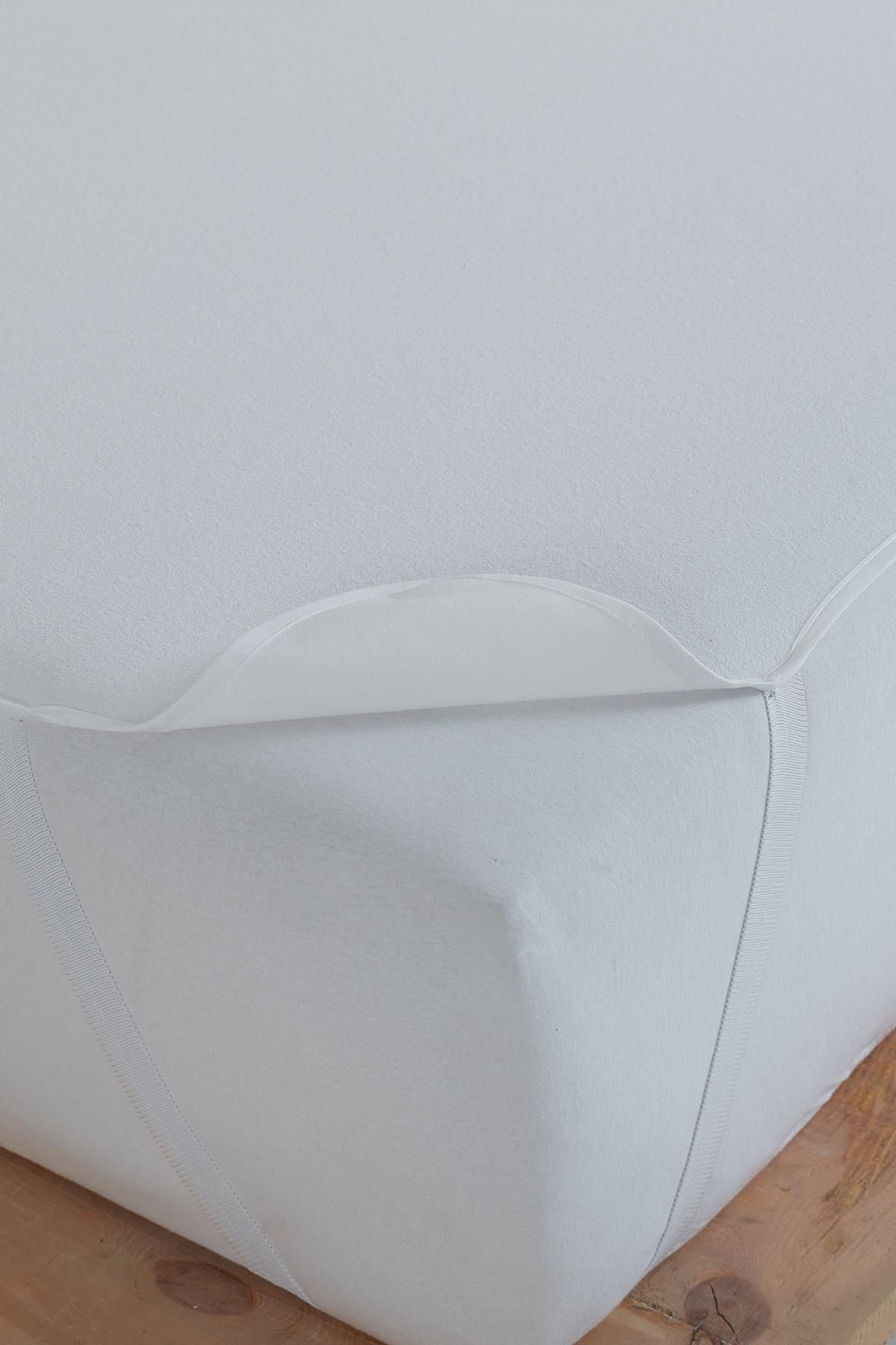 Varol Waterproof Mattress Protector - MALLTURK