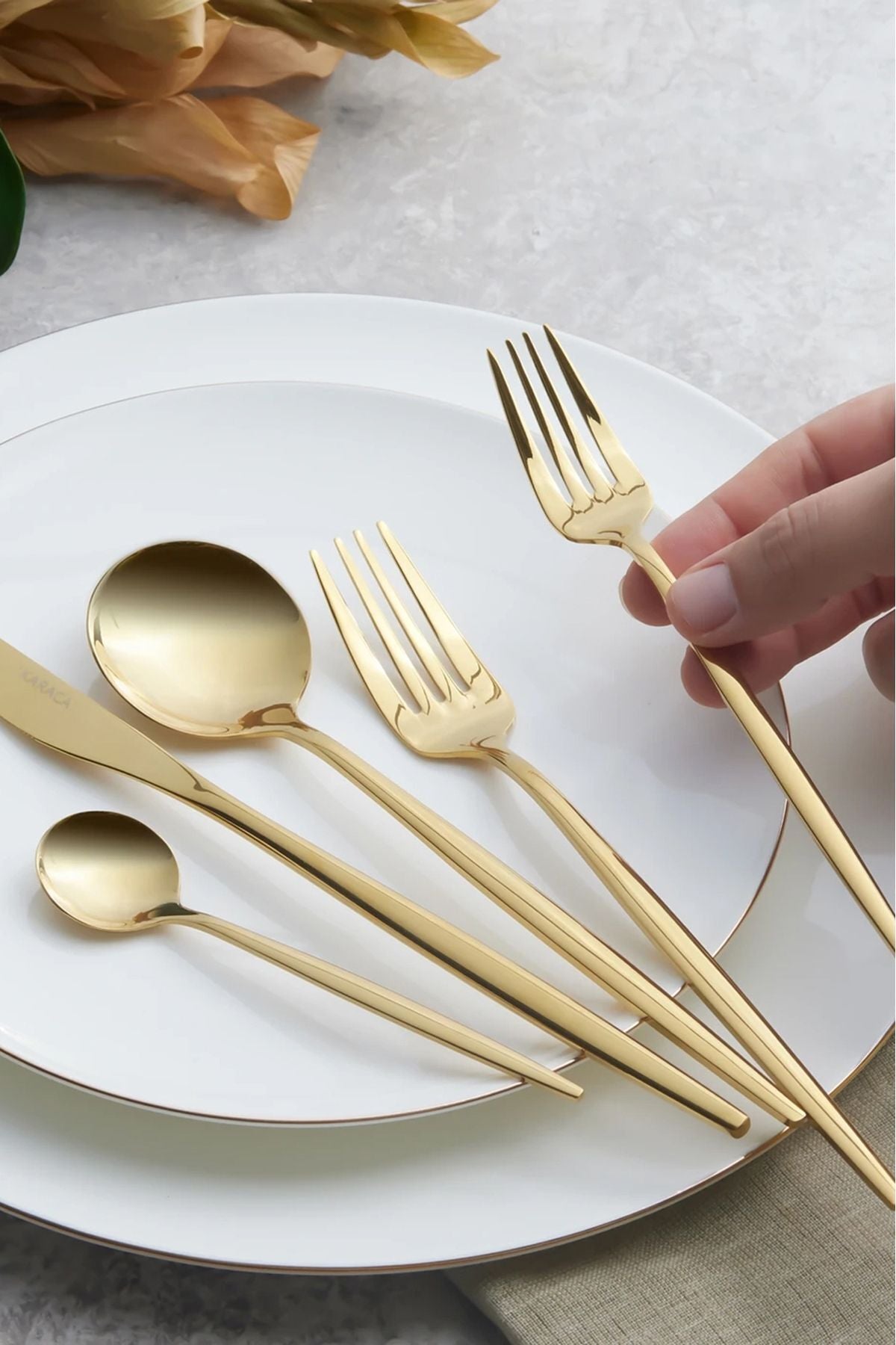 Karaca orion shiny gold 30 Piece 6 Place Setting Flatware Set - MALLTURK