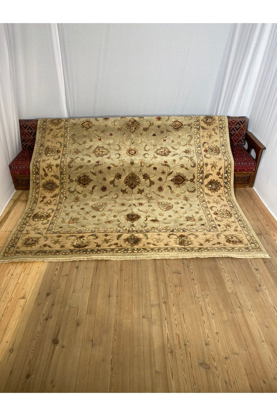 Sirvan Hali Handwoven Usak Carpet - 277 x 360 - MALLTURK