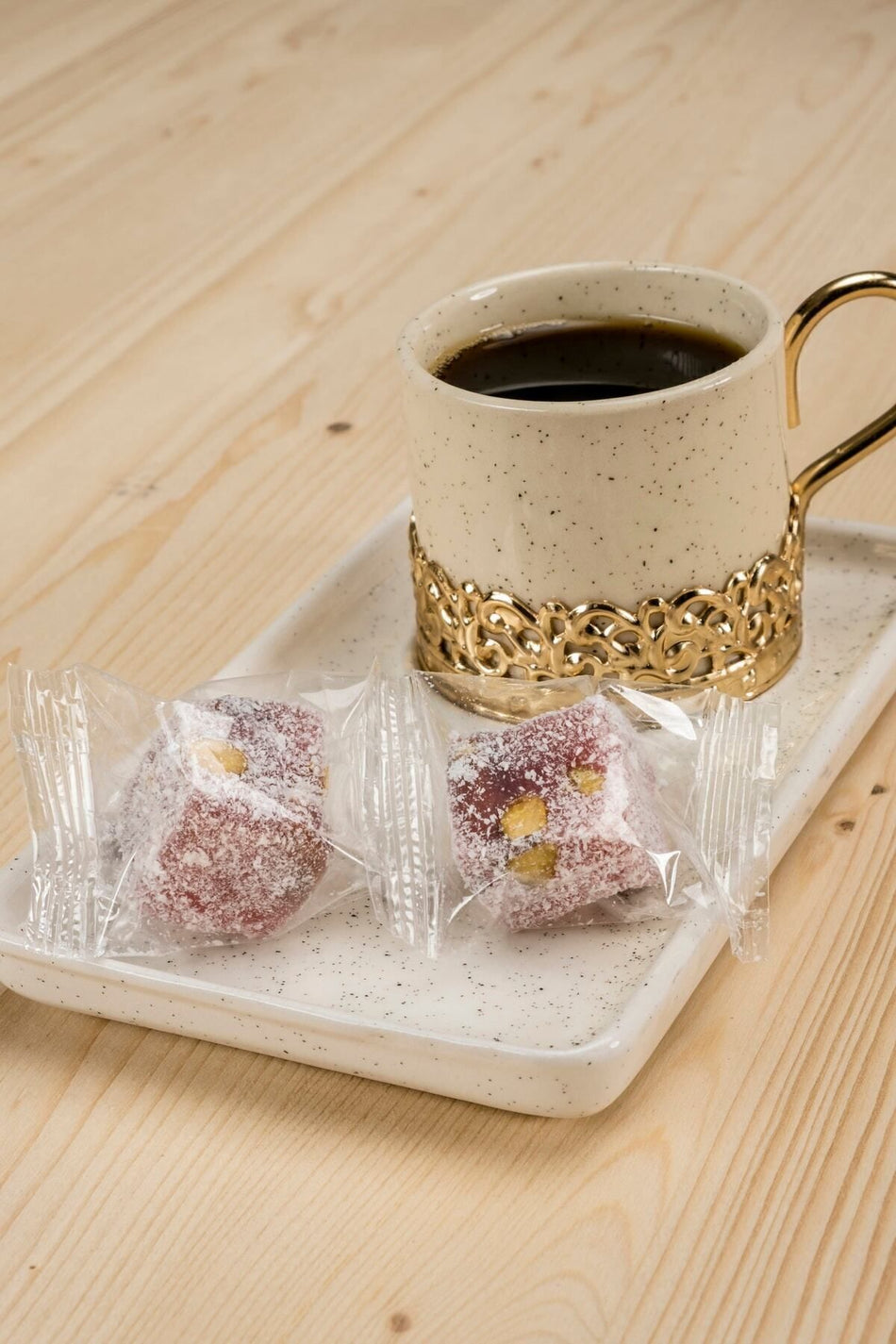 HANEZAN Pomegranate Flavored Flavored Pistachio Double Roasted Turkish Delight 250 g - MALLTURK