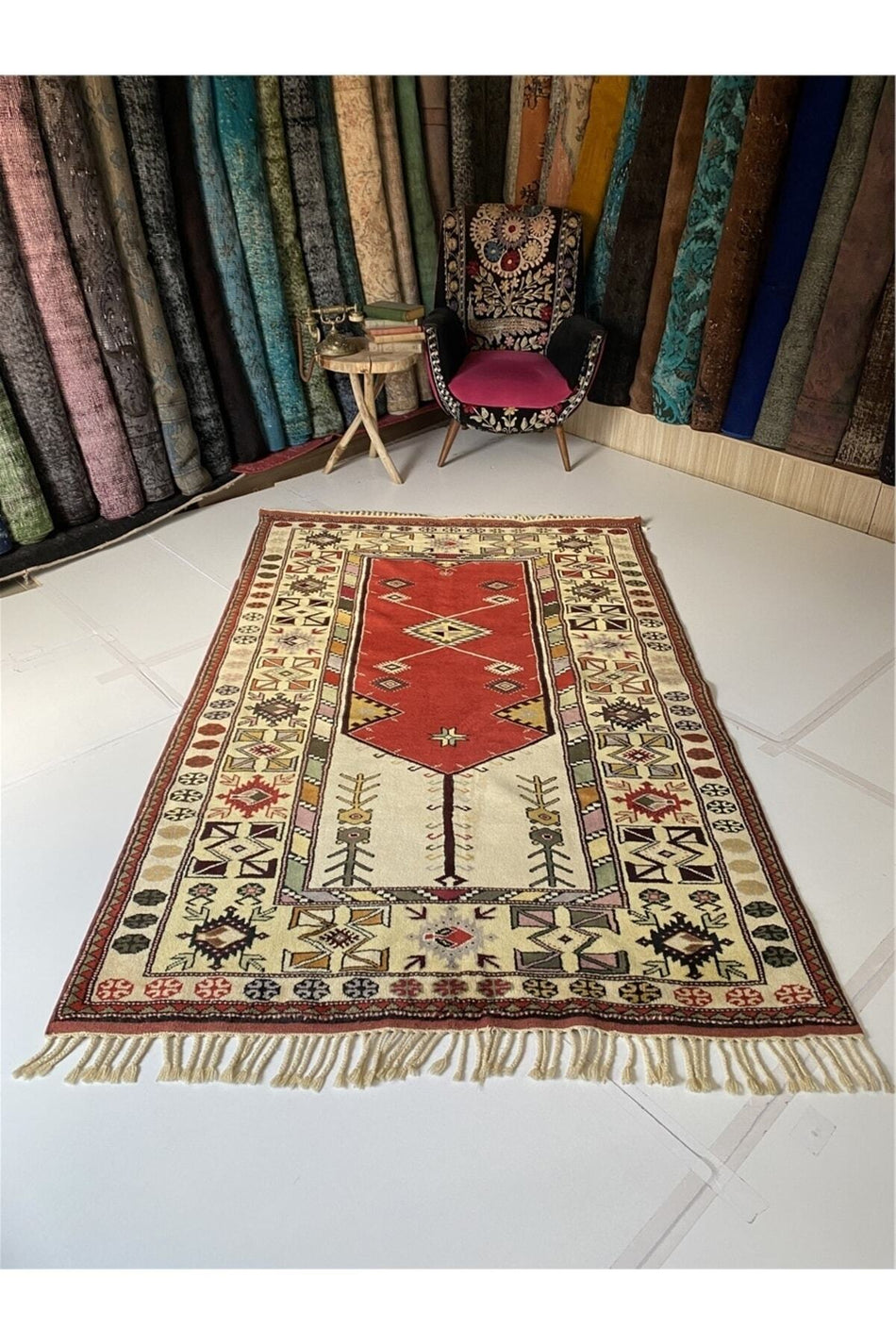 SIRVAN Rug Hand-Woven Antique Yoruk Rug - MALLTURK