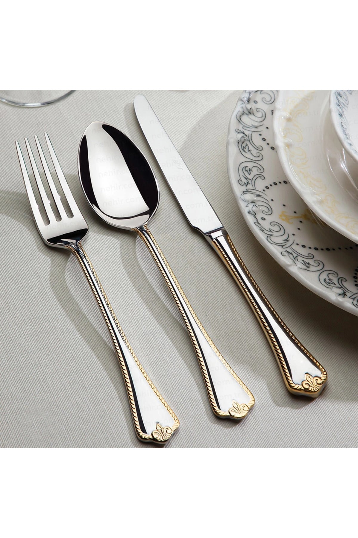 Nehir fulya 24 ayar Plain Gold Plated 89 Piece deri Boxed Flatware Set - MALLTURK