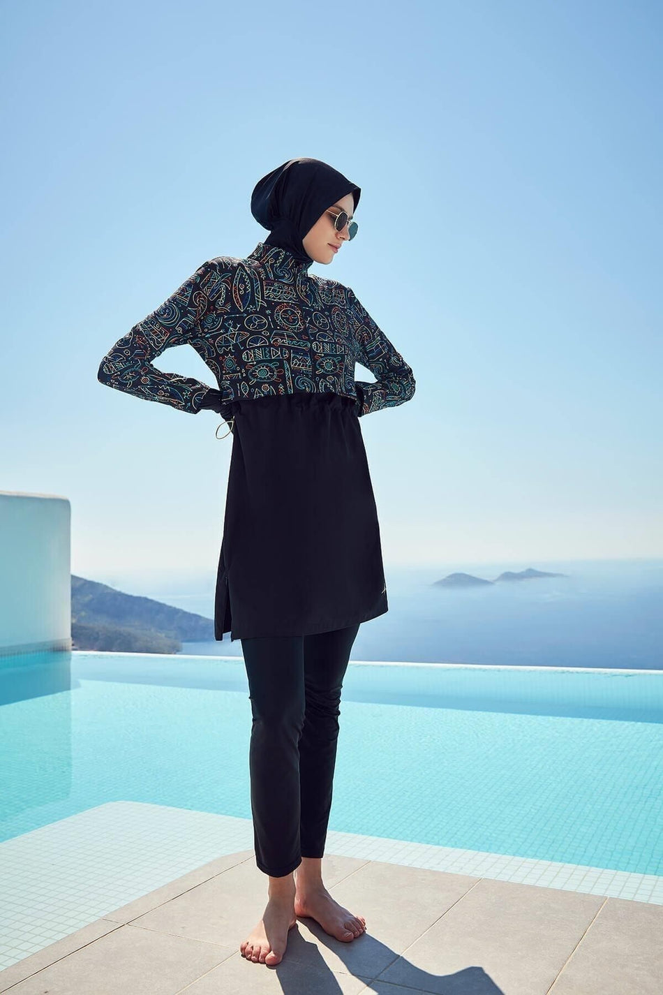 Hasema Holiday Theme Patterned Black and Green Vest 5-Piece Modest Swimsuit Set - MALLTURK