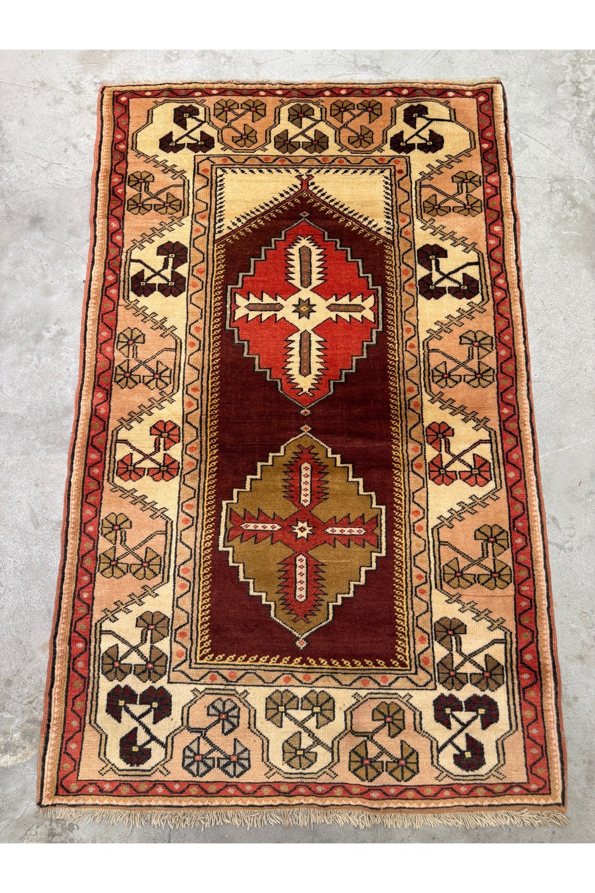 Helloistanbul Handcrafted eski Wool Rug